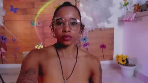 kelly__thomson online show from 12/14/24, 12:44