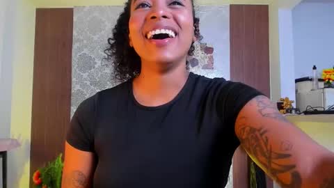 kelly__thomson online show from 11/06/25, 10:54