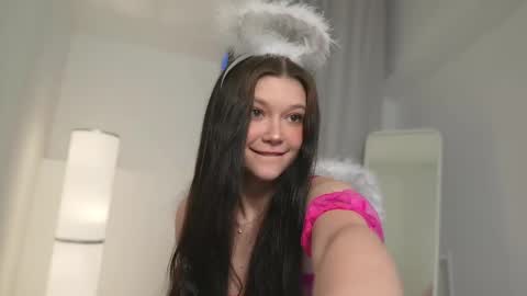  KELLY  online show from 02/14/25, 02:33