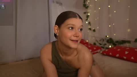  KELLY  online show from 09/25/25, 02:32