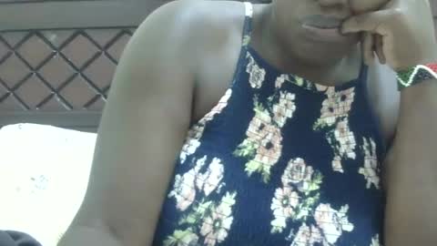 Snapshot of kelly_jones9 chatting on 06/15/26, 01:35 kelly_jones9 online show from 06/15/26, 01:35