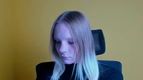 Kelly online show from 09/30/25, 05:18