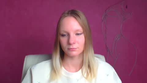 Kelly online show from 10/06/25, 06:16