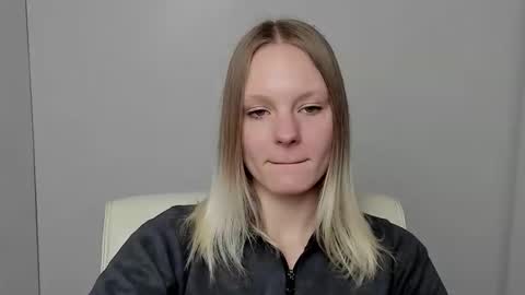 Kelly online show from 10/08/25, 12:14