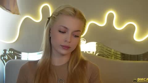 Kelly online show from 09/15/25, 05:07