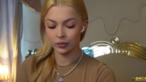 Kelly online show from 10/24/25, 05:37