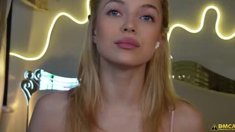 Kelly online show from 11/27/25, 05:42