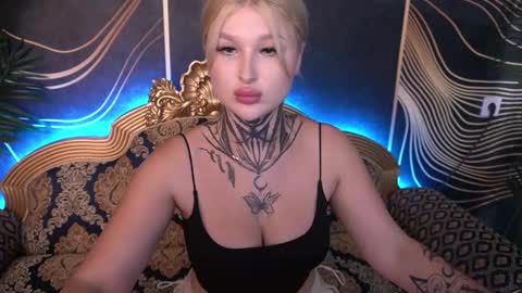 Kelly online show from 09/20/25, 12:06