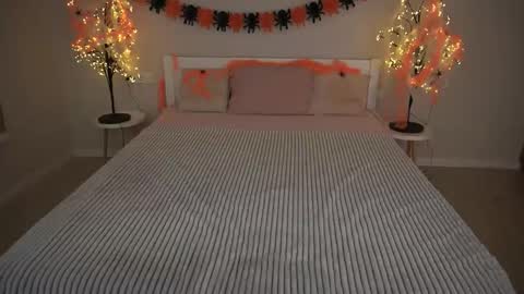 Kelly online show from 10/26/25, 06:41