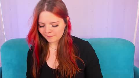 Snapshot of kellyfiery chatting on 11/27/25, 07:43 Kellyfiery online show from 11/27/25, 07:43