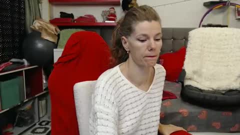 kelly online show from 12/28/24, 07:22