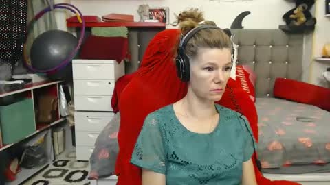kelly online show from 01/20/25, 02:43