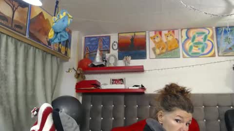 Snapshot of kellynumber chatting on 02/12/26, 10:38 kelly online show from 02/12/26, 10:38
