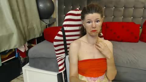 Snapshot of kellynumber chatting on 06/09/26, 01:06 kelly online show from 06/09/26, 01:06