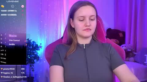 Snapshot of kellypoter chatting on 10/19/25, 07:58 kelly online show from 10/19/25, 07:58