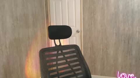Snapshot of kellys_hot_assxx chatting on 03/08/25, 04:39 KELLY MCDOLEN online show from 03/08/25, 04:39