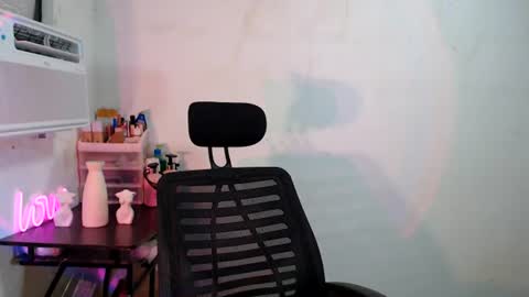 KELLY MCDOLEN online show from 07/25/26, 01:41