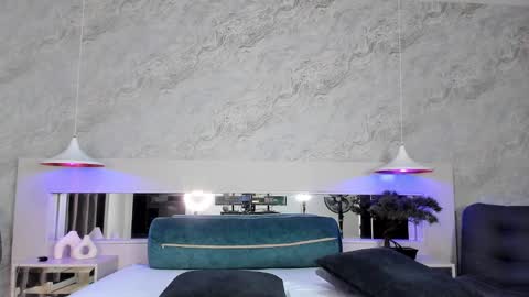Kelly online show from 02/19/25, 10:34
