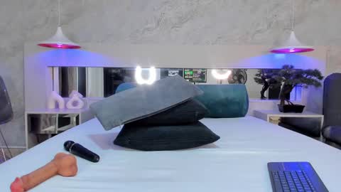 Kelly online show from 02/27/25, 10:04