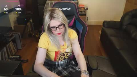 kelseycobalt online show from 10/16/25, 07:48