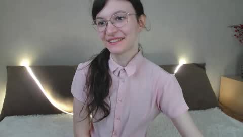Snapshot of kelsirabenold chatting on 03/19/26, 05:22 Kelsirabenold online show from 03/19/26, 05:22