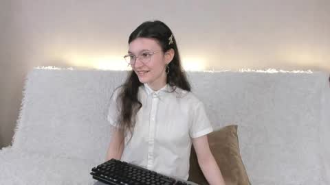 Snapshot of kelsirabenold chatting on 05/18/26, 04:51 Kelsirabenold online show from 05/18/26, 04:51