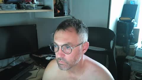 Snapshot of kelvin06133 chatting on 06/28/26, 12:22 kelvin06133 online show from 06/28/26, 12:22