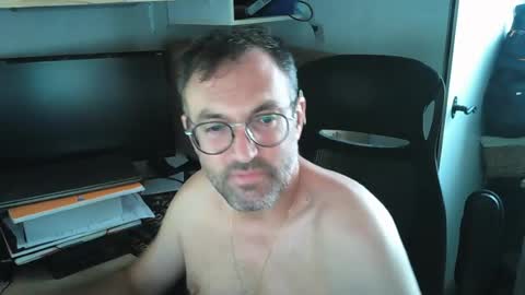 Snapshot of kelvin06133 chatting on 07/31/26, 12:26 kelvin06133 online show from 07/31/26, 12:26
