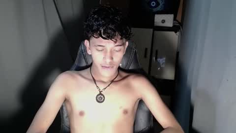 Snapshot of ken_bigcockxx chatting on 10/23/25, 10:25 Ken online show from 10/23/25, 10:25