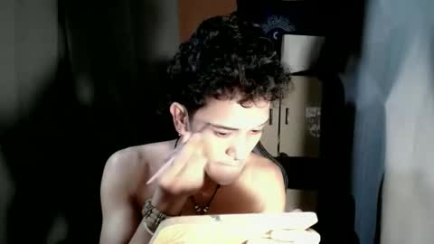 Snapshot of ken_bigcockxx chatting on 11/17/25, 03:18 Ken online show from 11/17/25, 03:18