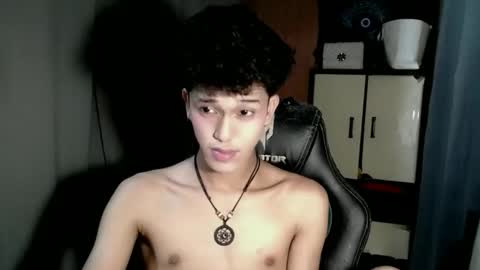 Snapshot of ken_bigcockxx chatting on 11/19/25, 03:34 Ken online show from 11/19/25, 03:34