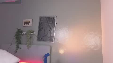 Snapshot of ken_boy_ chatting on 09/22/25, 11:34   online show from 09/22/25, 11:34