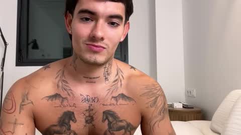 luis carlos esteban online show from 09/30/25, 04:34