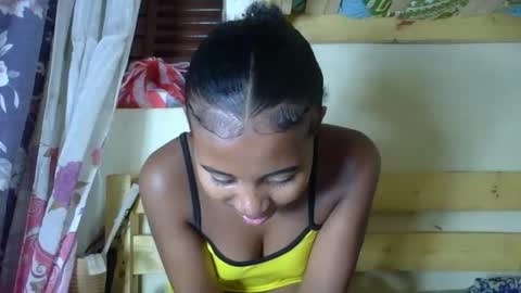 Snapshot of kenchy93 chatting on 10/01/25, 04:51 Kenchy online show from 10/01/25, 04:51