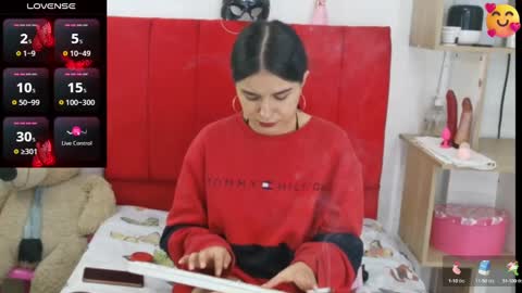 Mariana online show from 02/18/25, 04:48