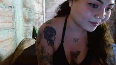 kendall_69x online show from 11/25/25, 04:51