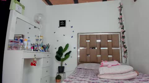Kendall ewers online show from 05/15/26, 11:01