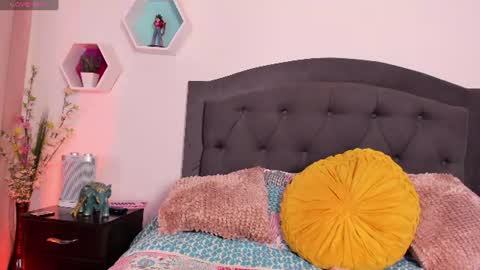 Kendall online show from 06/12/26, 10:30