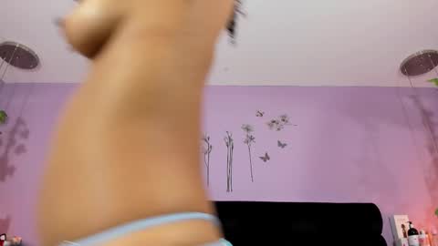 Snapshot of kendallwings chatting on 12/03/25, 01:35 kendallwings online show from 12/03/25, 01:35