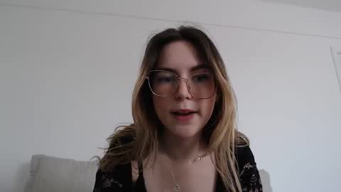 cloe online show from 12/01/24, 06:30