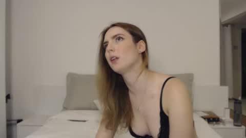 cloe online show from 02/10/25, 04:52