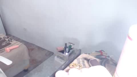 Snapshot of kendalveronika chatting on 12/03/25, 08:12 kendalveronika online show from 12/03/25, 08:12