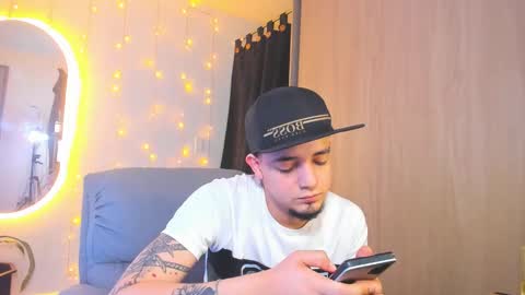 kendel_dimitri online show from 12/20/24, 07:33