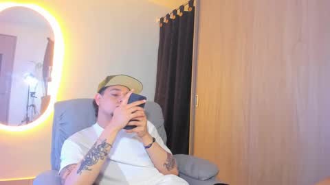kendel_dimitri online show from 01/20/25, 08:19