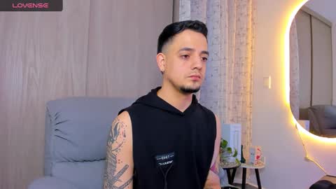 Snapshot of kendel_dimitri chatting on 09/28/25, 04:51 kendel_dimitri online show from 09/28/25, 04:51