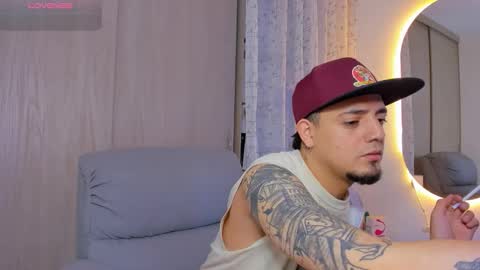 Snapshot of kendel_dimitri chatting on 11/20/25, 04:12 kendel_dimitri online show from 11/20/25, 04:12