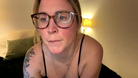 Snapshot of kendra34dd chatting on 03/08/26, 02:04 kendra34dd online show from 03/08/26, 02:04