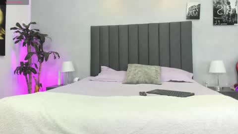 Kendra London online show from 05/09/26, 11:04