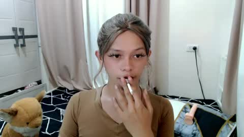kendra_lunaxx online show from 07/04/26, 10:54