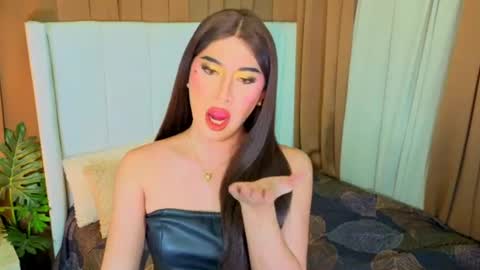 Kendra online show from 07/28/26, 11:17